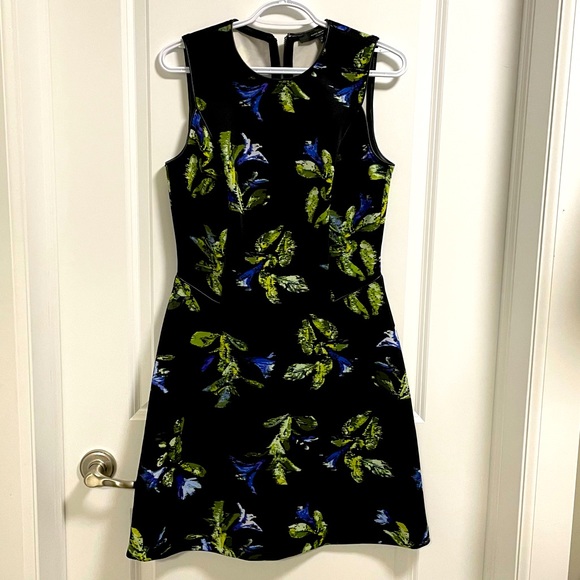 Marc New York Navy Floral Scuba Dress Size 10 - Picture 2 of 9